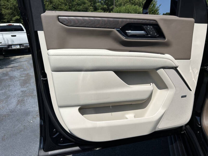 2025 GMC Yukon Denali