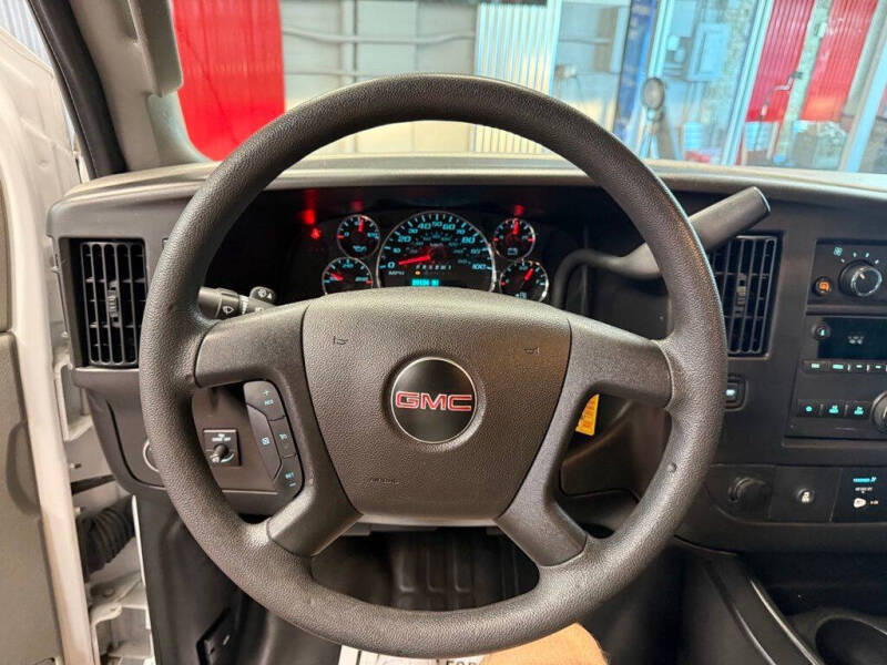 2024 GMC Savana 2500