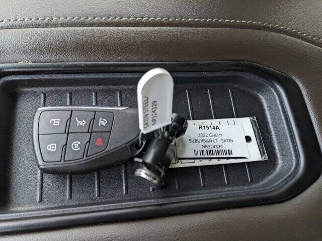 2022 Chevrolet Suburban LT