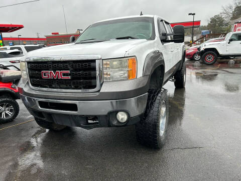 2011 GMC Sierra 2500HD for sale at BRYANT AUTO SALES in Bryant AR