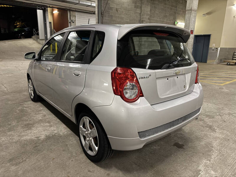 2011 Chevrolet Aveo Aveo5 LT