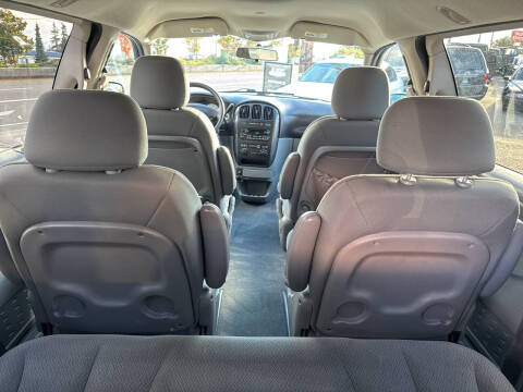 2005 Dodge Caravan SXT