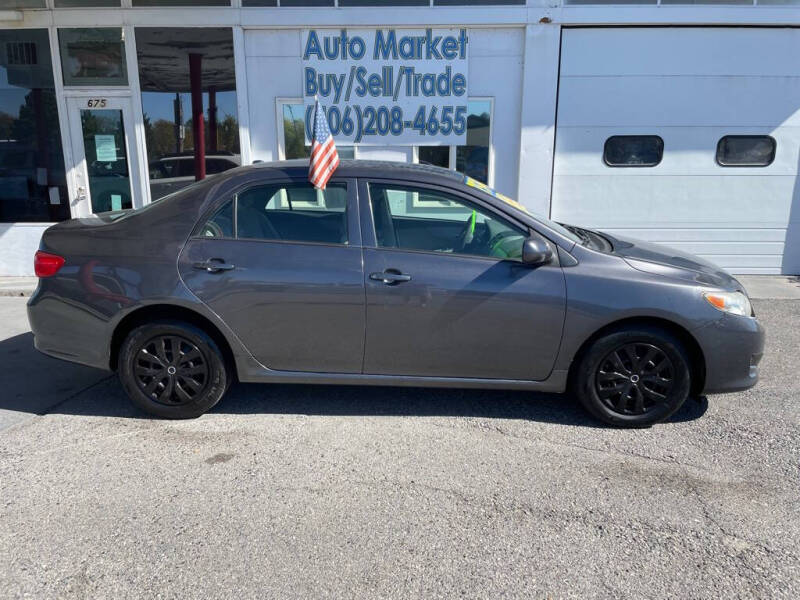 2010 Toyota Corolla LE photo 2