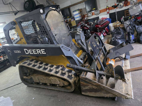 2010 John Deere CV Chassis