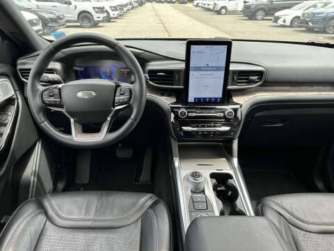 2022 Ford Explorer Platinum