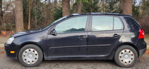 2007 Volkswagen Rabbit for sale at CLEAR CHOICE AUTOMOTIVE in Milwaukie OR