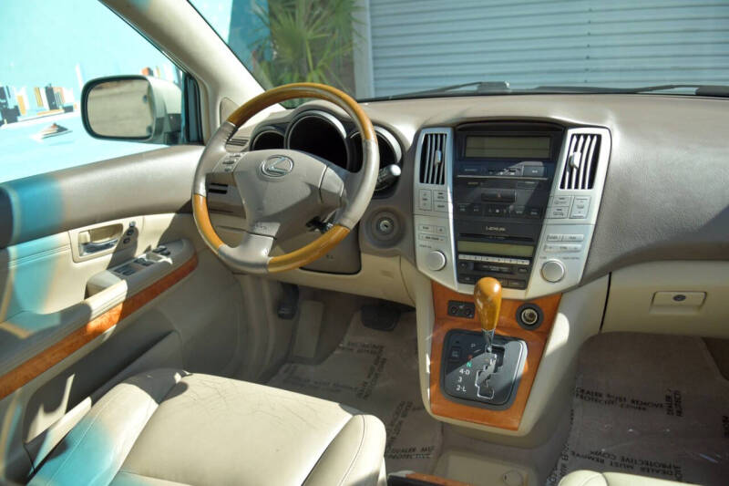 2005 Lexus RX 330