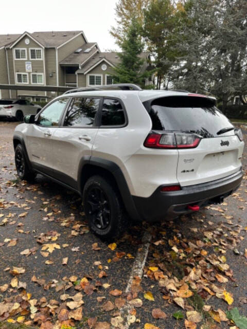 2019 Jeep Cherokee for sale at Sparks Motors LLC in Federal Way, WA