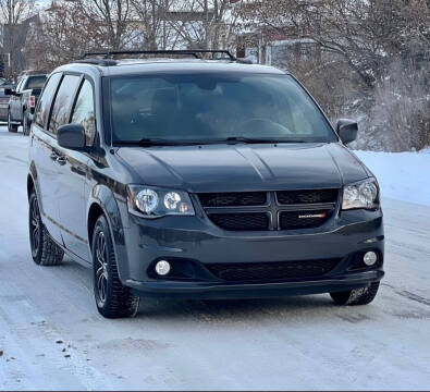 2018 Dodge Grand Caravan for sale at You Win Auto in Burnsville MN