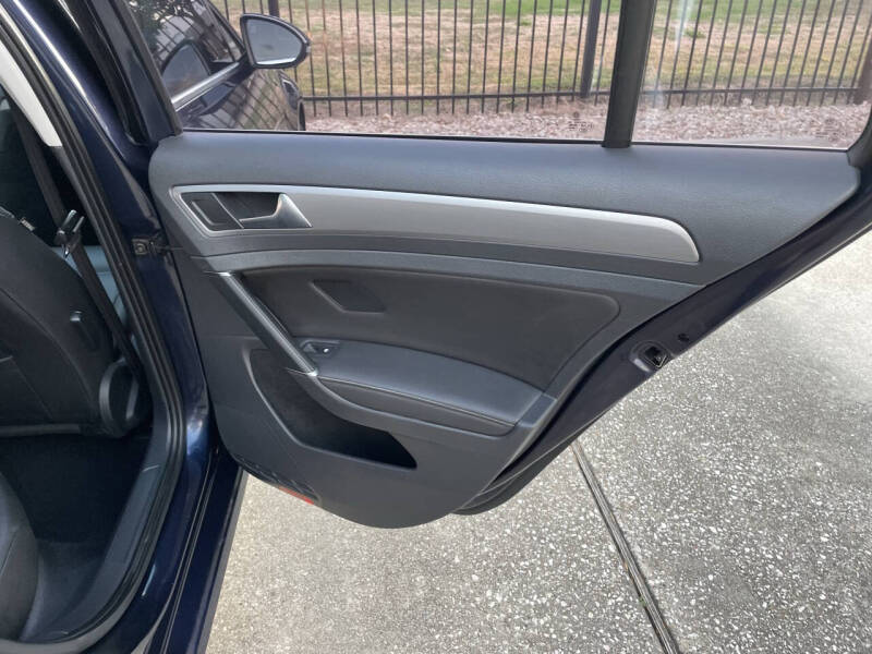 2016 Volkswagen Golf SportWagen TSI SE