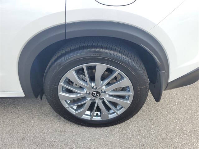 2025 Infiniti QX50 Luxe