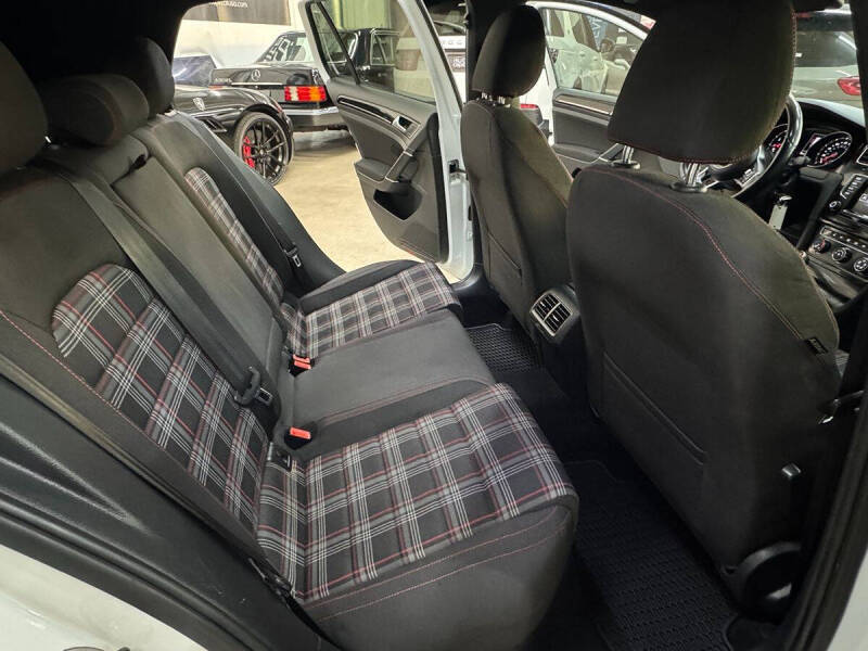 2015 Volkswagen Golf GTI S