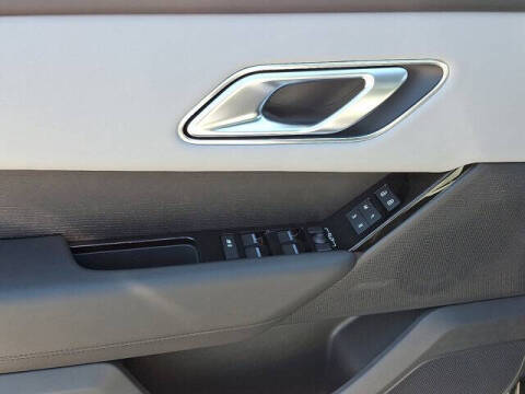 2026 Land Rover Range Rover Velar P400 Autobiography