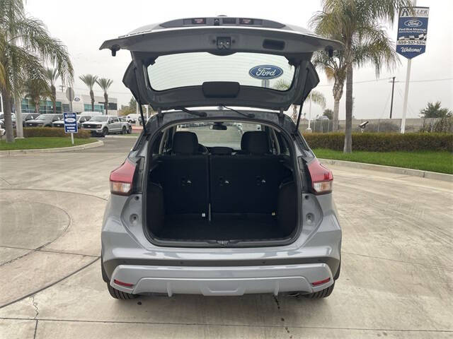 2023 Nissan Kicks SV