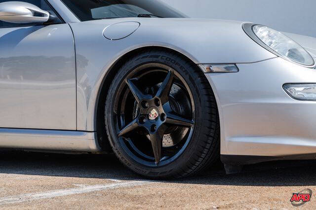 2005 Porsche 911 Carrera