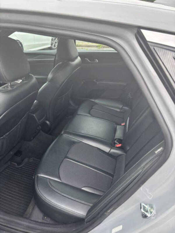 2022 Kia K5