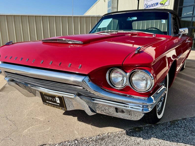 1964 Ford Thunderbird