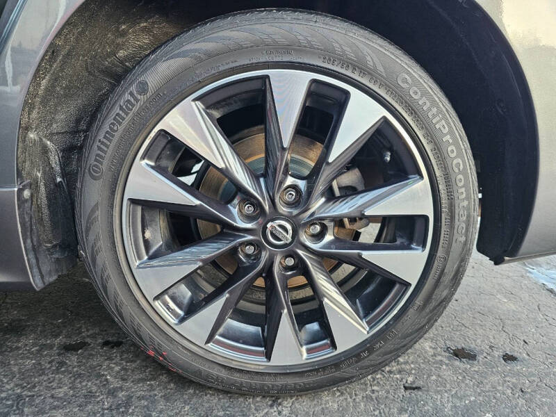 2019 Nissan Sentra SR