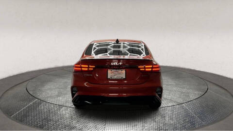 2022 Kia Forte GT Line