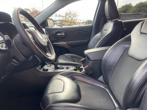 2021 Jeep Cherokee Latitude Plus