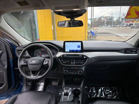 2022 Ford Escape SEL