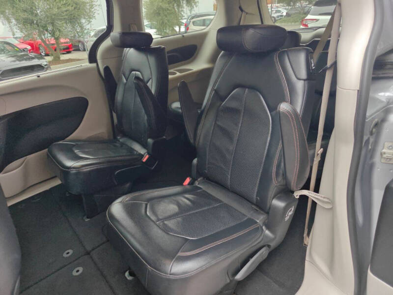 2018 Chrysler Pacifica Touring L