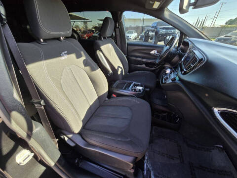 2020 Chrysler Pacifica Touring