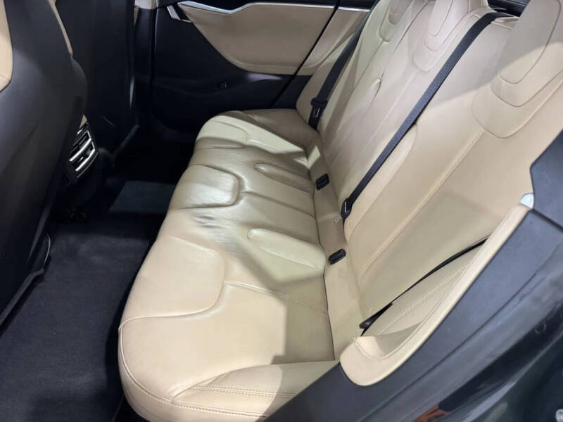 2014 Tesla Model S P85