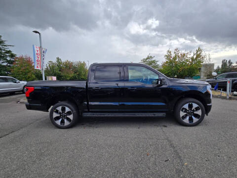 2025 Ford F-150 Lightning Platinum