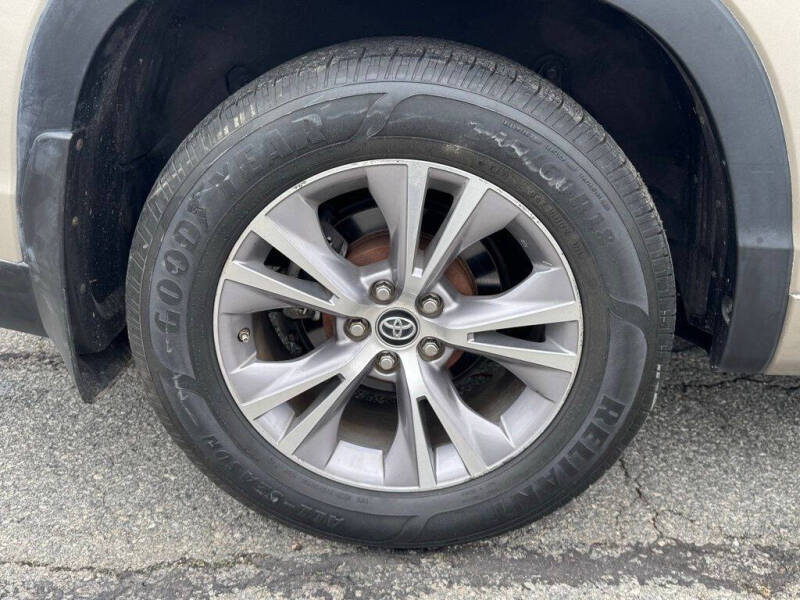 2016 Toyota Highlander