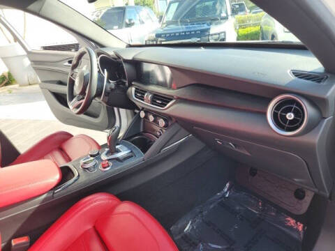 2024 Alfa Romeo Stelvio Sprint