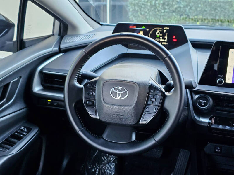 2023 Toyota Prius LE