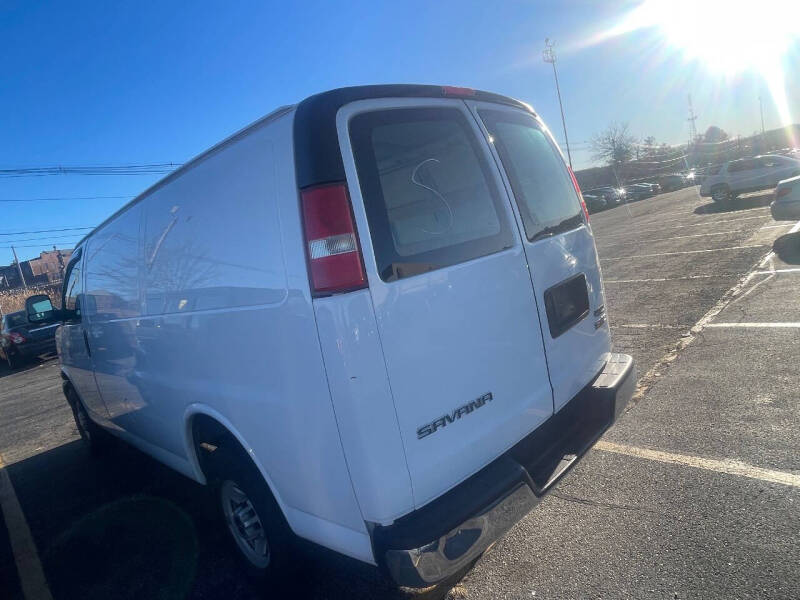 2014 GMC Savana 2500