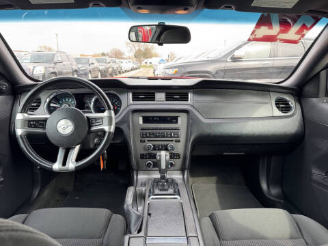 2014 Ford Mustang V6