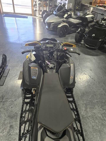 2025 Ski-Doo MXZ NEO+ 600 EFI ES Ripsaw