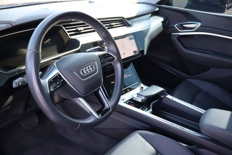 2022 Audi e-tron Sportback quattro Premium Plus S line