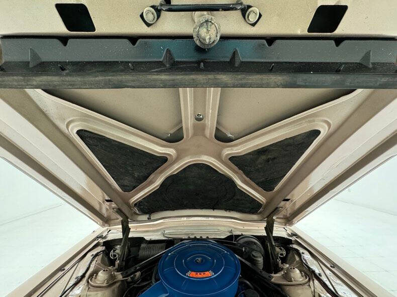 1966 Ford Thunderbird