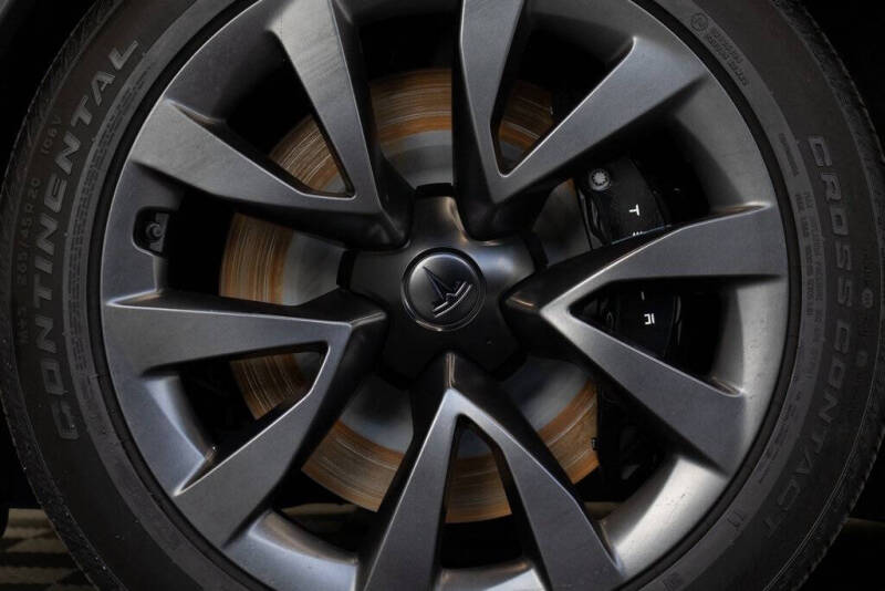 2023 Tesla Model X Standard Range