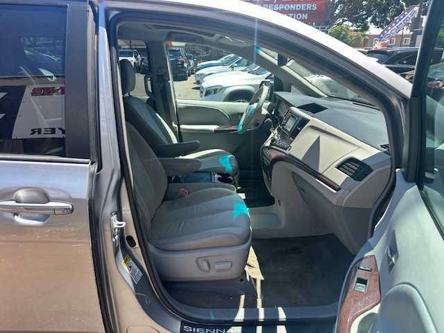 2014 Toyota Sienna