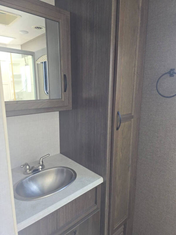 2021 Winnebago Voyage