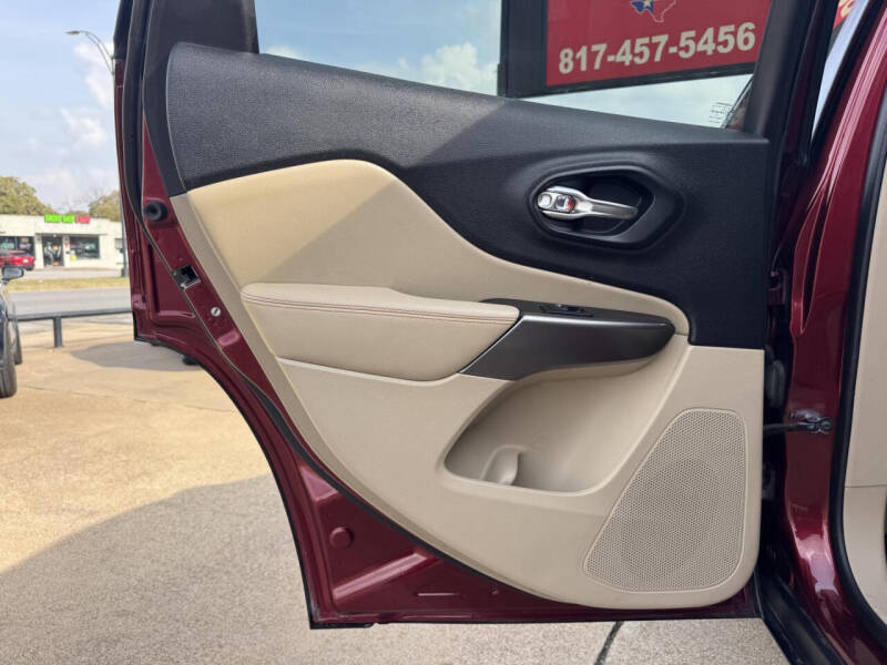 2019 Jeep Cherokee Latitude