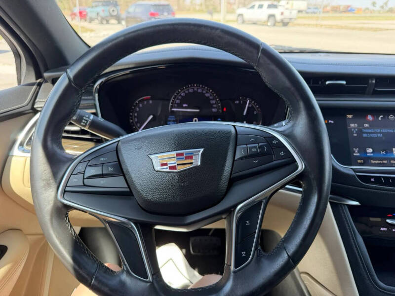 2017 Cadillac XT5