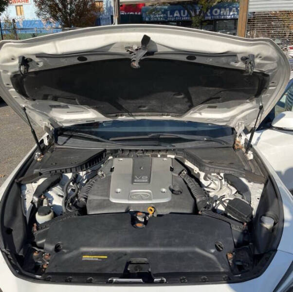 2015 Infiniti Q50 Sport