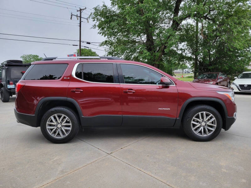 2017 GMC Acadia SLE-2