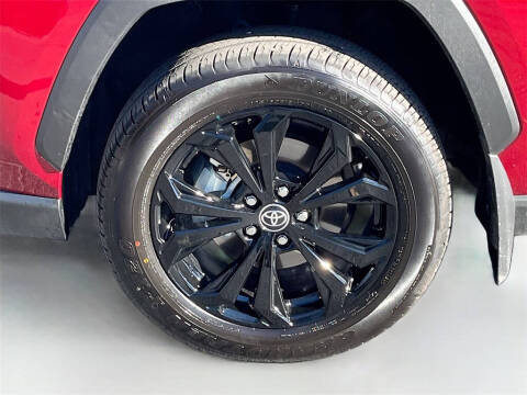 2025 Toyota RAV4 Hybrid XLE Premium