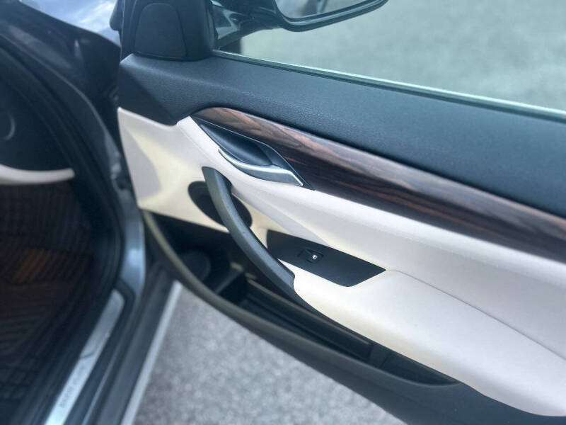 2015 BMW X1 xDrive28i