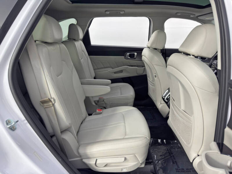 2022 Kia Sorento SX