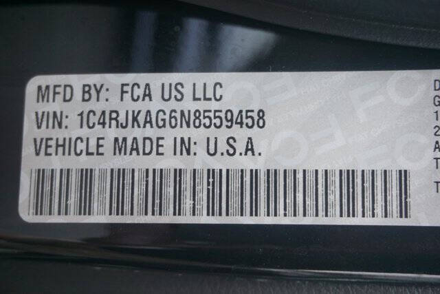 2022 Jeep Grand Cherokee L Laredo