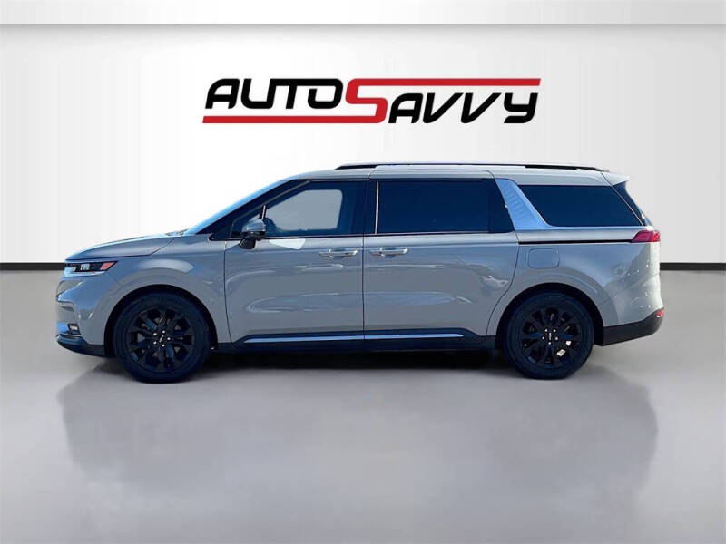 2024 Kia Carnival SX