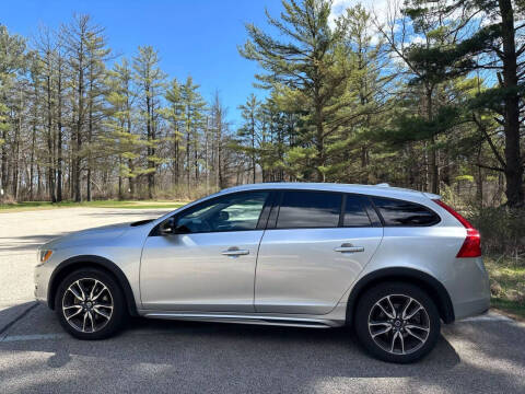 2015 Volvo V60 Cross Country T5